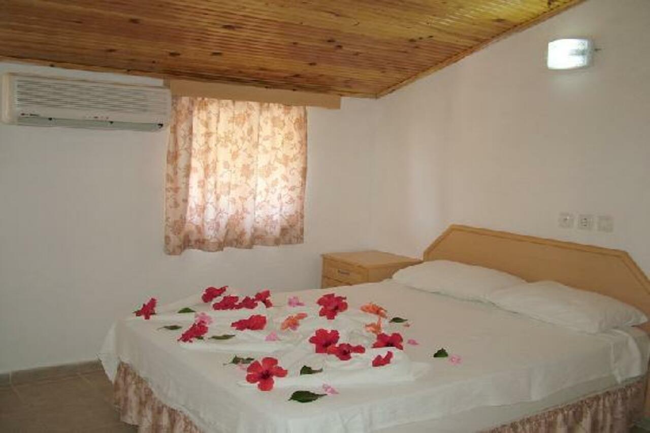 Ince Aparts İçmeler Exterior foto